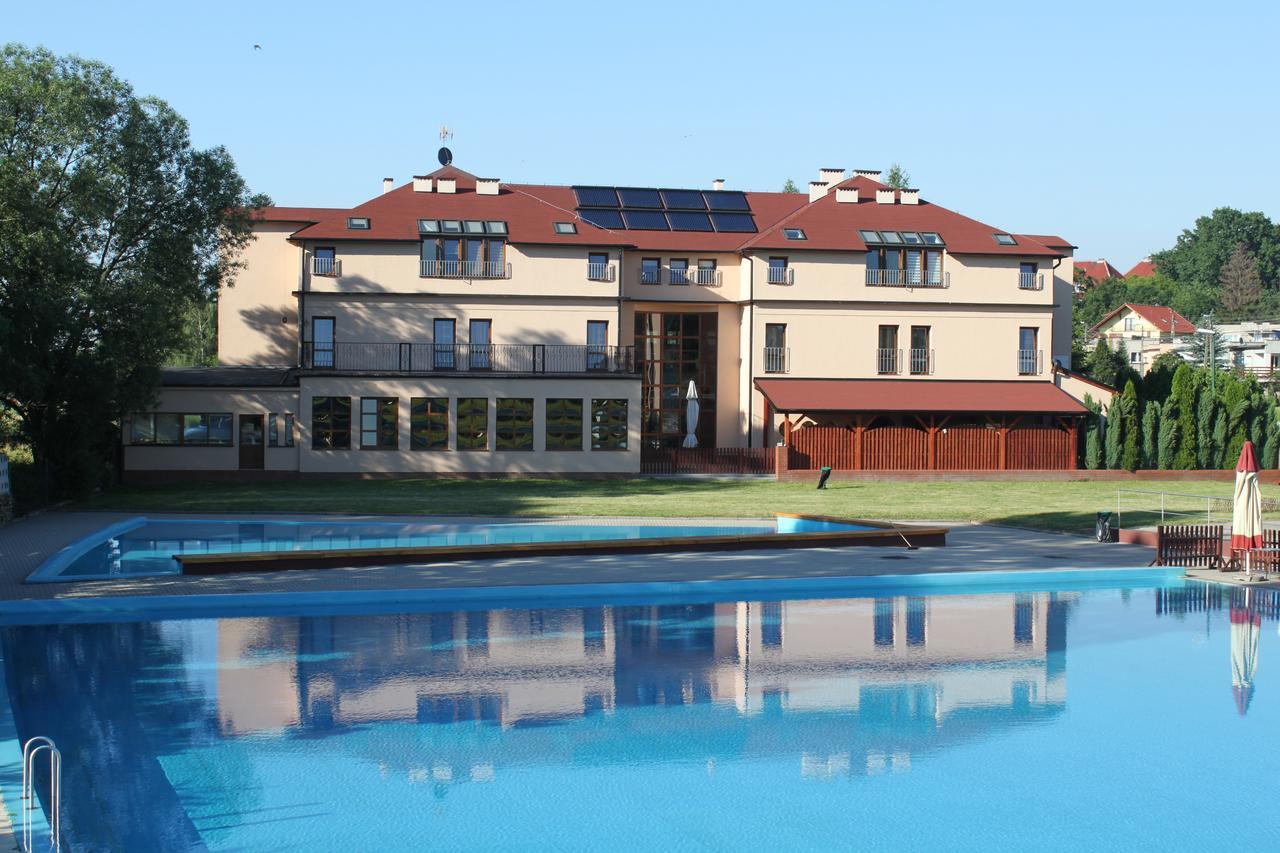 Hotel Oaza Prudnik Exteriör bild